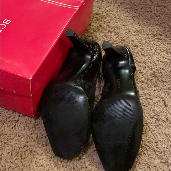 Black with silver trim BCBG peep toe heel. - Picture 6 of 7
